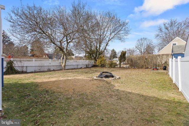 55 FINLEY AVE, Hamilton, NJ 08610