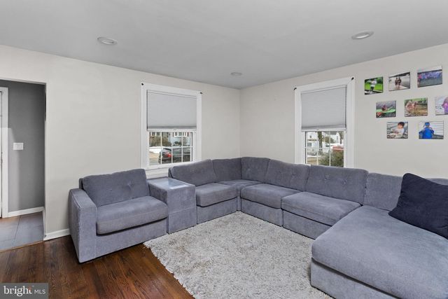 55 FINLEY AVE, Hamilton, NJ 08610