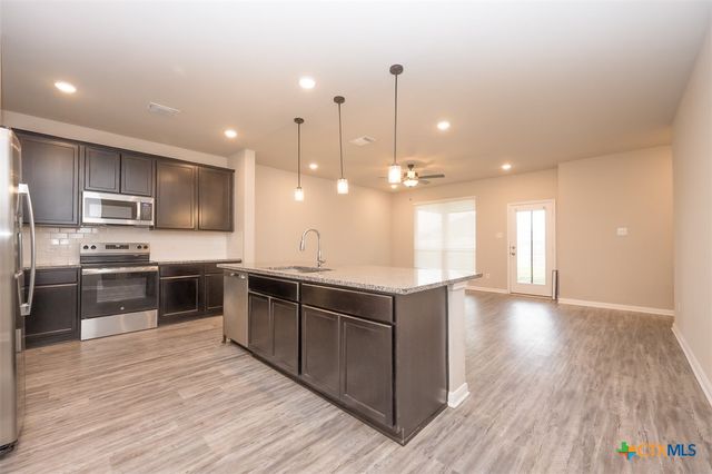 113 Lazy Lizzy Road, Jarrell, TX 76537