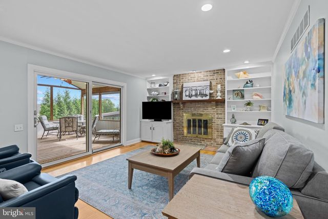 24 CAYNOR CT, Newark, DE 19711