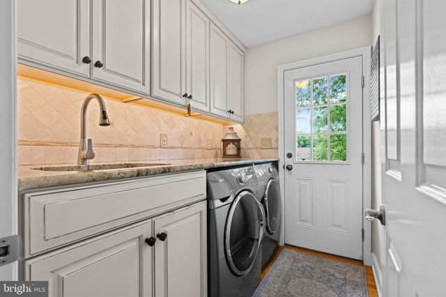 24 CAYNOR CT, Newark, DE 19711