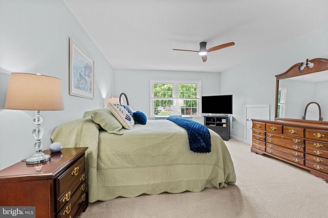 24 CAYNOR CT, Newark, DE 19711