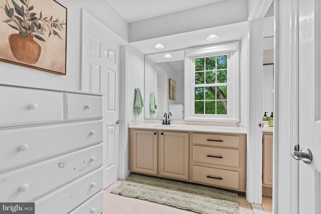 24 CAYNOR CT, Newark, DE 19711