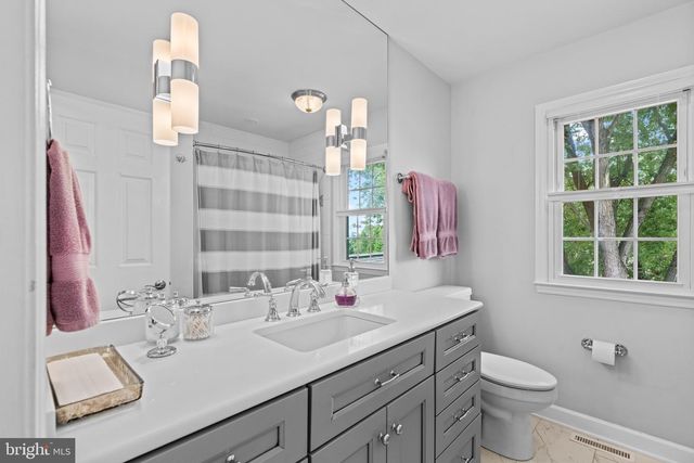 24 CAYNOR CT, Newark, DE 19711