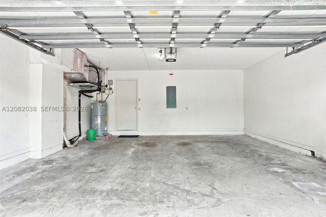 2873 Oak Park Cir, Davie, FL 33328