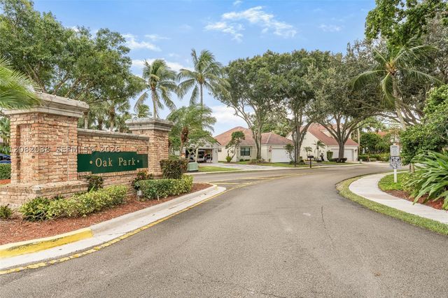 2873 Oak Park Cir, Davie, FL 33328