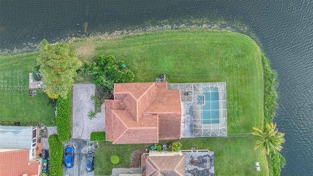 2873 Oak Park Cir, Davie, FL 33328