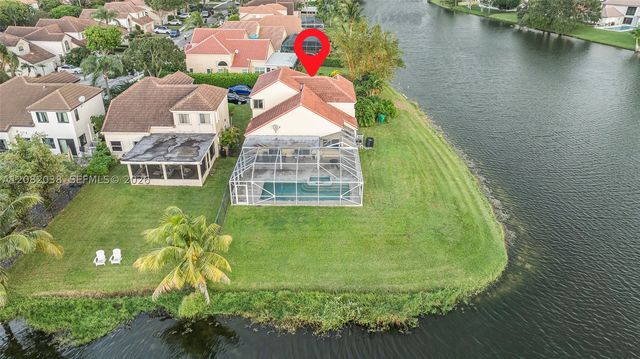 2873 Oak Park Cir, Davie, FL 33328