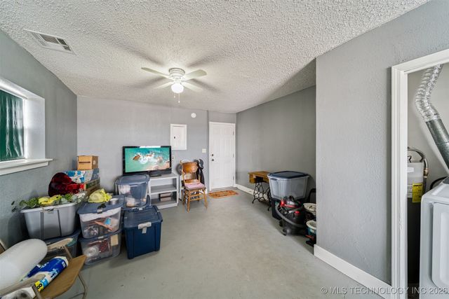 102 Saddle Lane, Oologah, OK 74053