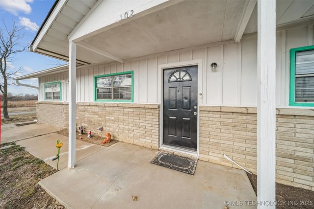 102 Saddle Lane, Oologah, OK 74053