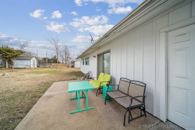 102 Saddle Lane, Oologah, OK 74053