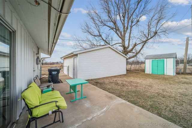 102 Saddle Lane, Oologah, OK 74053