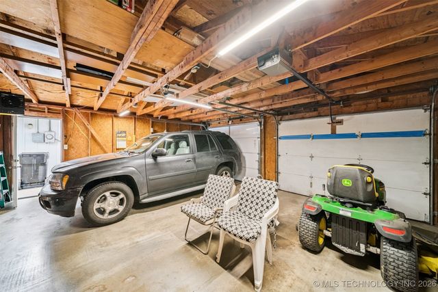 102 Saddle Lane, Oologah, OK 74053