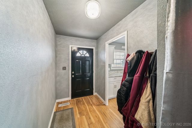 102 Saddle Lane, Oologah, OK 74053