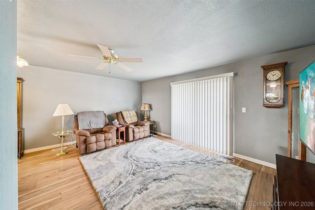 102 Saddle Lane, Oologah, OK 74053