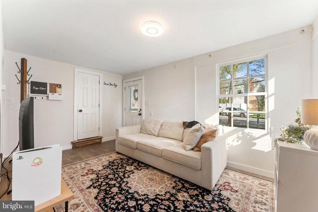 36 PARK AVE, Media, PA 19063
