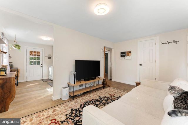 36 PARK AVE, Media, PA 19063