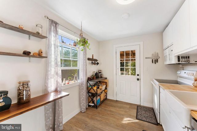 36 PARK AVE, Media, PA 19063