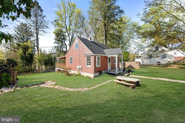 36 PARK AVE, Media, PA 19063