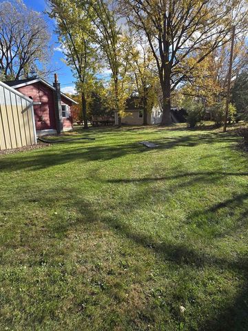 N6525 Laurmar Lane, Oneida, WI 54155