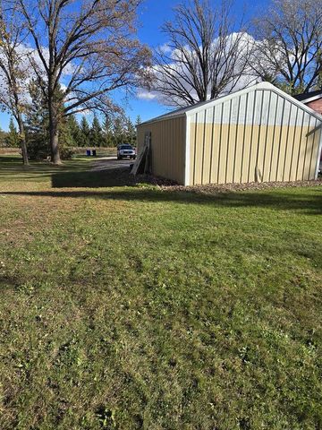 N6525 Laurmar Lane, Oneida, WI 54155