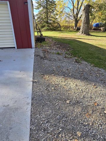 N6525 Laurmar Lane, Oneida, WI 54155