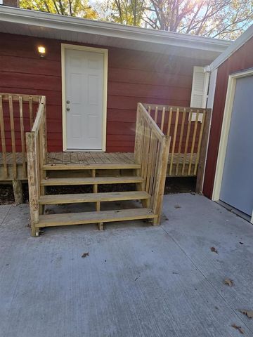 N6525 Laurmar Lane, Oneida, WI 54155