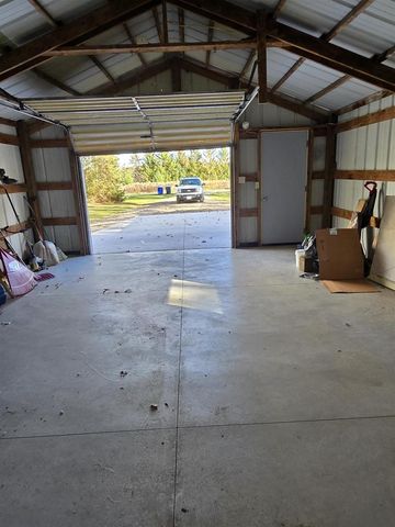 N6525 Laurmar Lane, Oneida, WI 54155