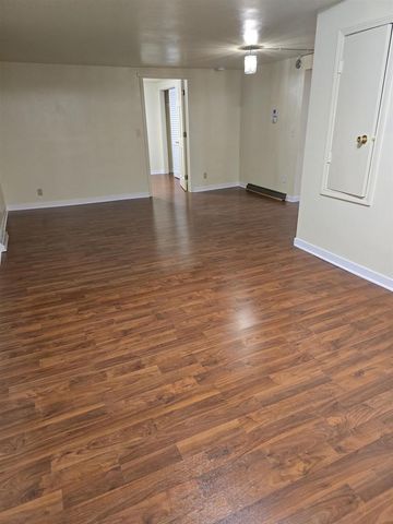 N6525 Laurmar Lane, Oneida, WI 54155