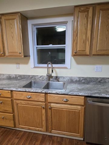 N6525 Laurmar Lane, Oneida, WI 54155