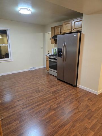 N6525 Laurmar Lane, Oneida, WI 54155