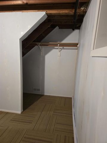 N6525 Laurmar Lane, Oneida, WI 54155