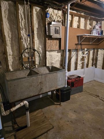 N6525 Laurmar Lane, Oneida, WI 54155