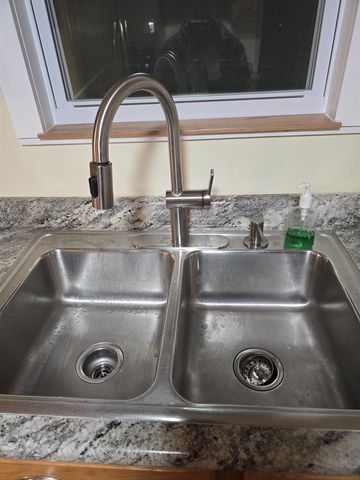 N6525 Laurmar Lane, Oneida, WI 54155