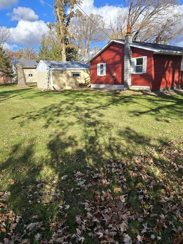 N6525 Laurmar Lane, Oneida, WI 54155
