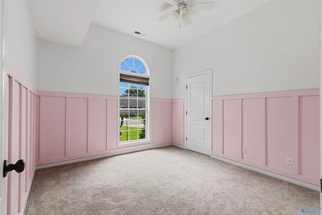 2101 SW Glenwood Drive, Hartselle, AL 35640