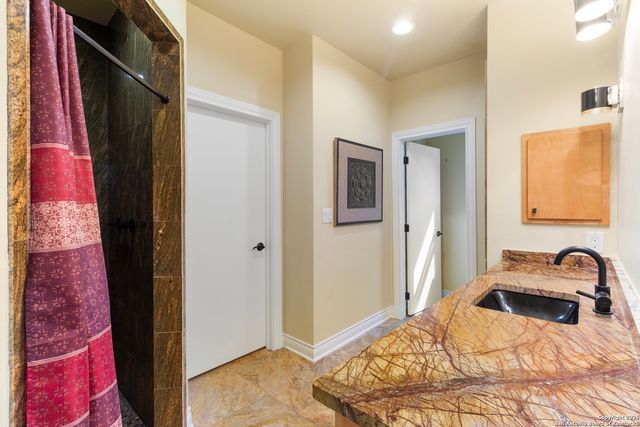 510 Twohig, San Antonio, TX 78220