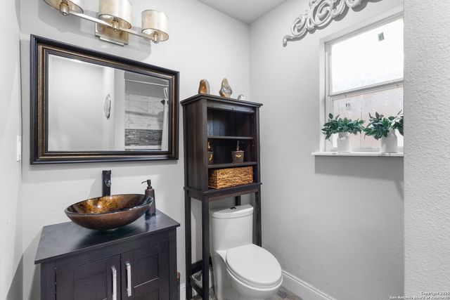 510 Twohig, San Antonio, TX 78220