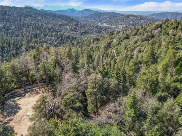 0 Chateau, Crestline, CA 92325
