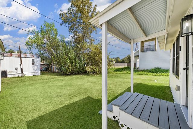 1907 Ave N, Rosenberg, TX 77471