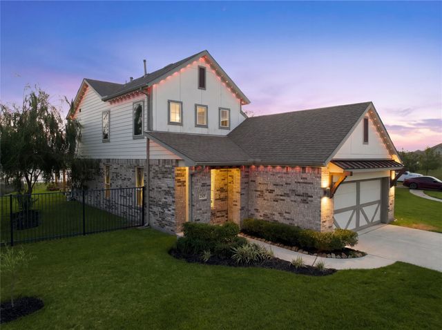 2705 Bernadino Drive, La Marque, TX 77568