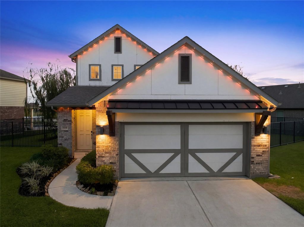 2705 Bernadino Drive, La Marque, TX 77568