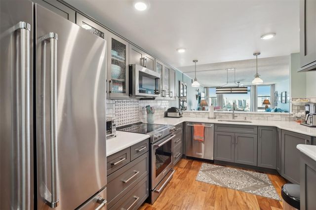 7400 SUN ISLAND DRIVE S 712, South Pasadena, FL 33707