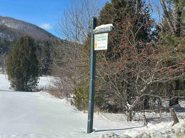 9 Dry Pond Road, Glover, VT 05839
