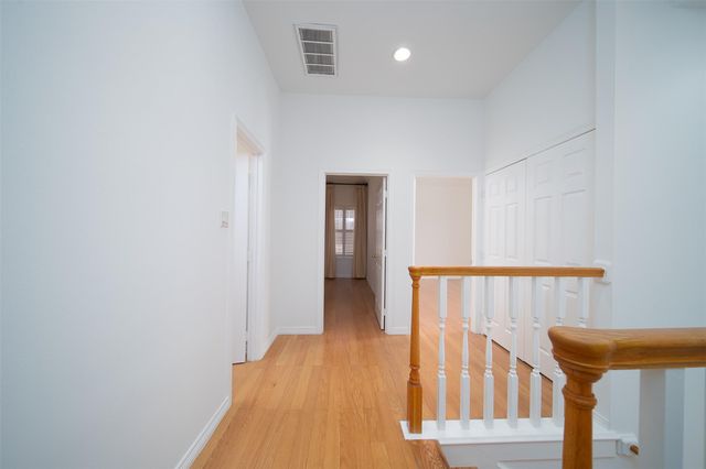 3114 Lake Street, Houston, TX 77098