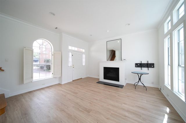 3114 Lake Street, Houston, TX 77098