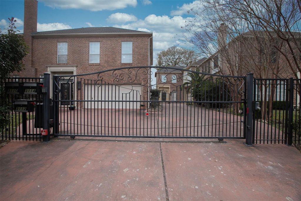 3114 Lake Street, Houston, TX 77098