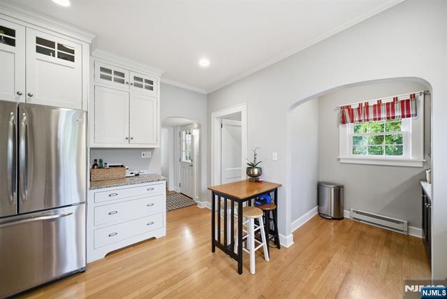 19 Crestview Road, Denville Township, NJ 07834