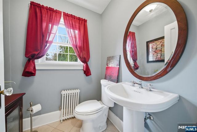 19 Crestview Road, Denville Township, NJ 07834