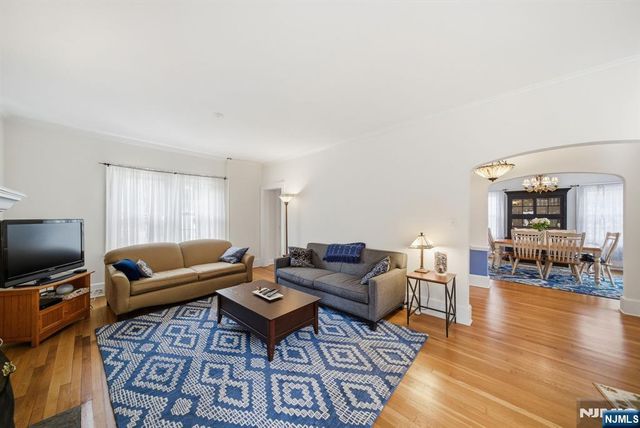 19 Crestview Road, Denville Township, NJ 07834